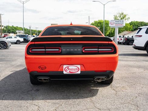 Certified 2022 Dodge Challenger GT w/ Blacktop Package RWD image 4