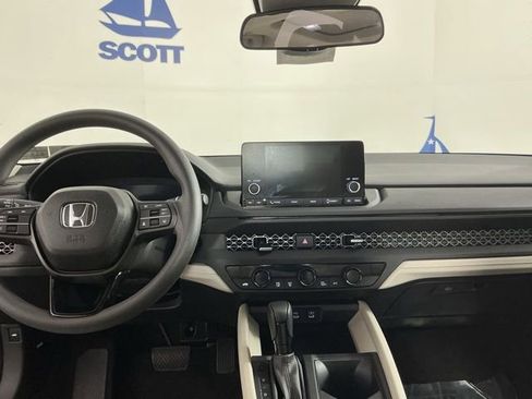Used 2025 Honda Accord SE image 23