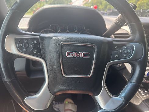 Used 2016 GMC Yukon SLT AWD/4WD image 43
