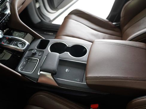 Used 2023 Acura MDX SH-AWD w/ Advance Package image 21