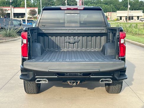 Used 2025 Chevrolet Silverado 1500 High Country AWD/4WD image 24