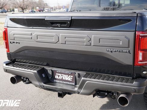 Used 2017 Ford F150 Raptor w/ Equipment Group 802A Luxury image 10