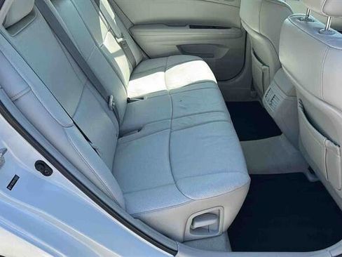 Used 2011 Toyota Avalon Limited FWD image 13