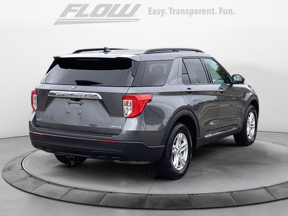 Used 2022 Ford Explorer XLT AWD/4WD image 9