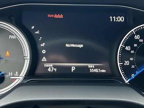 Certified 2024 Toyota Venza XLE image 18