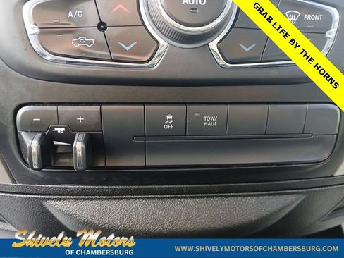 Used 2020 RAM 1500 Classic SLT image 22