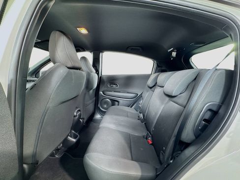Used 2022 Honda HR-V Sport image 11