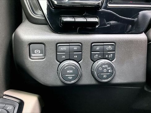Used 2024 Chevrolet Silverado 1500 ZR2 w/ ZR2 Bison Edition AWD/4WD image 34