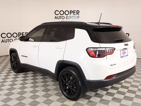 Used 2024 Jeep Compass Latitude w/ Altitude Special Edition AWD/4WD image 21