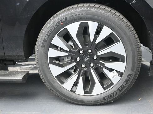 New 2026 Ford Expedition Platinum w/ Driver's Package image 39