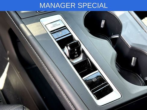 Certified 2026 Volkswagen Atlas SE FWD image 21