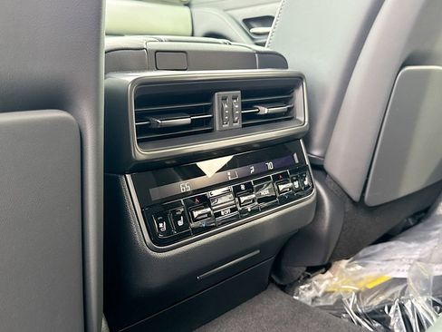 New 2026 Lexus LX 600 4WD w/ Premium Package image 32