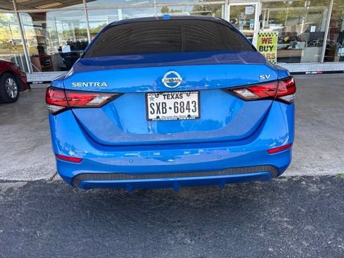 Used 2022 Nissan Sentra SV w/ All-Weather Package FWD image 9