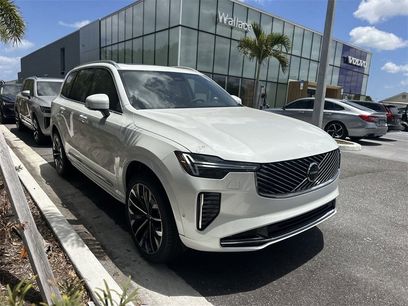 New 2025 Volvo XC90 B5 Plus w/ Protection Package Premier