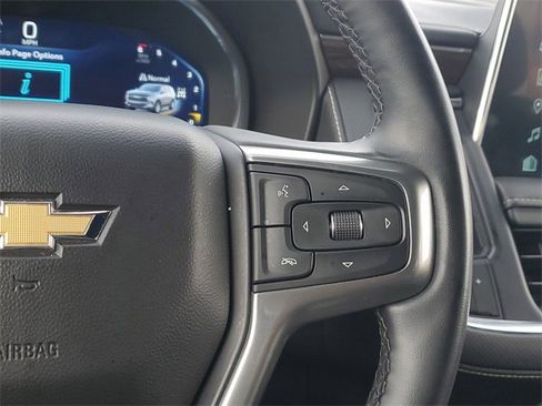 Used 2024 Chevrolet Suburban Premier image 27