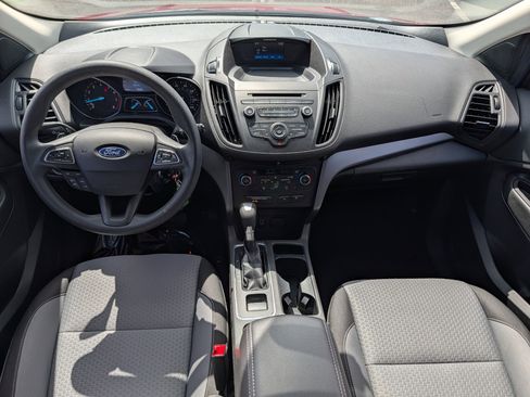 Used 2017 Ford Escape SE w/ SE Cold Weather Package AWD/4WD image 14
