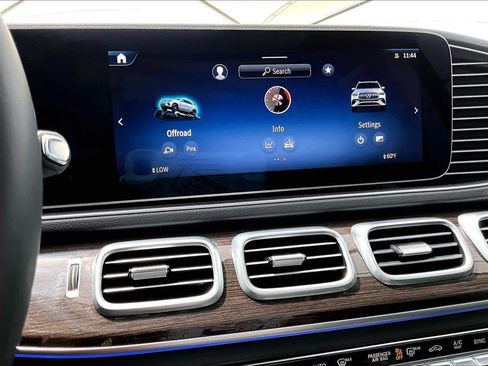 Certified 2026 Mercedes-Benz GLE 450 4MATIC image 37