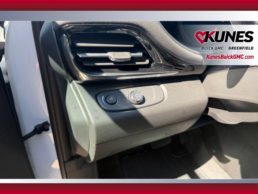 New 2026 Buick Envista Sport Touring w/ Convenience I Package FWD image 17