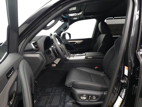 New 2026 Lexus LX 700h F Sport AWD/4WD image 4