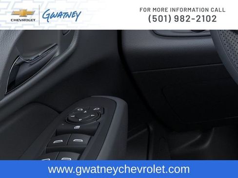 New 2026 Chevrolet Trax LS FWD image 22