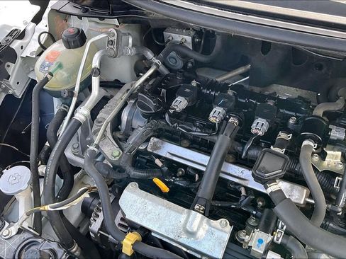 Used 2023 Nissan Versa S FWD image 32