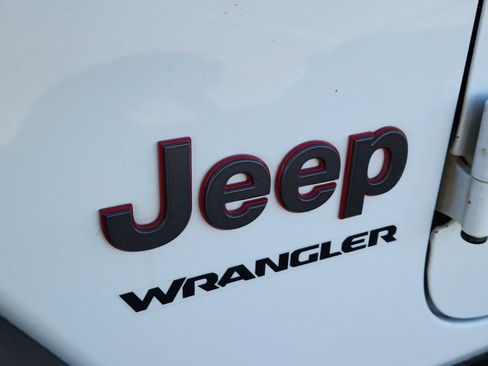Used 2021 Jeep Wrangler Rubicon w/ Cold Weather Group image 5