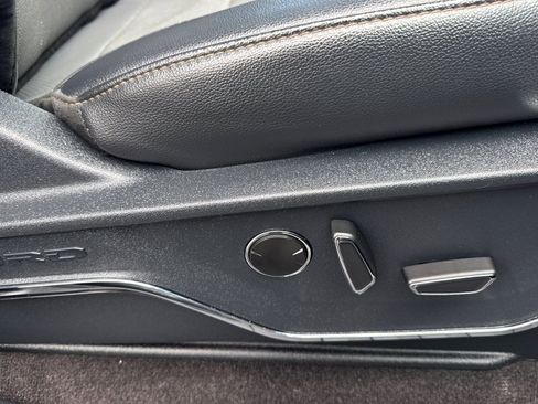 Used 2023 Ford F150 Lightning Lariat w/ Equipment Group 511A High image 22