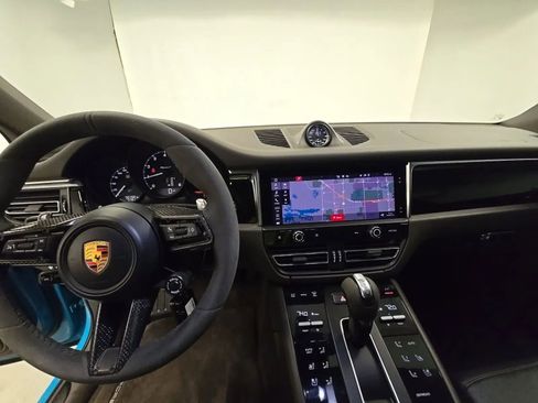 Used 2023 Porsche Macan Turbo w/ Premium Package AWD/4WD image 6