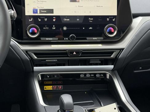 Used 2026 Lexus TX 350 Premium w/ Technology Package image 19