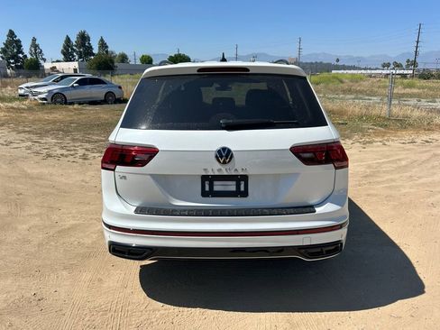 Used 2024 Volkswagen Tiguan SE R-Line FWD image 5
