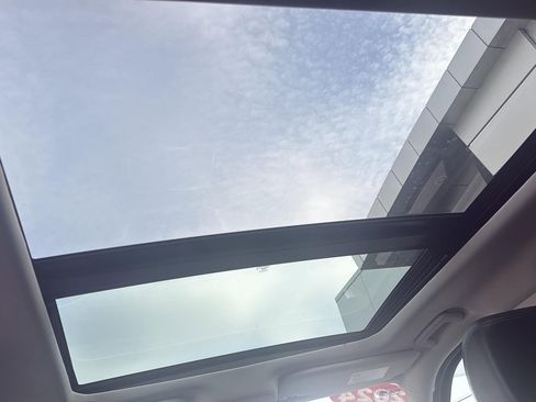 Used 2025 Ford Expedition Max Platinum image 17