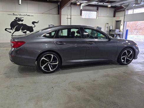 Used 2019 Honda Accord Sport image 6