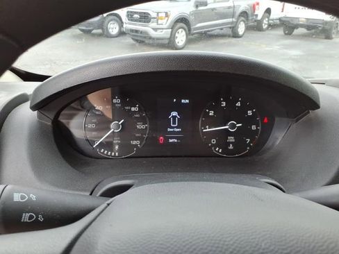 Used 2025 RAM ProMaster 2500 w/ Convenience Group FWD image 17