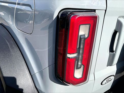 Used 2022 Ford Bronco Wildtrak AWD/4WD image 30