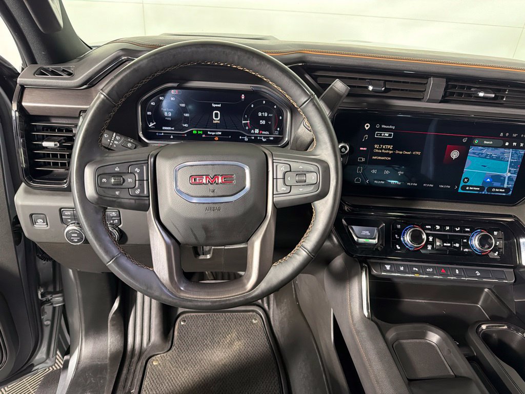 Used 2025 GMC Sierra 3500 AT4 w/ AT4 Premium Plus Package AWD/4WD image 13