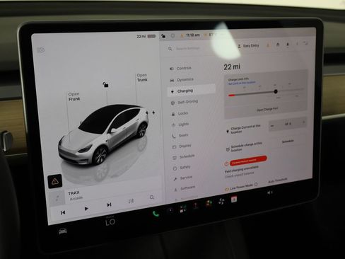 Used 2023 Tesla Model Y Long Range AWD/4WD image 26