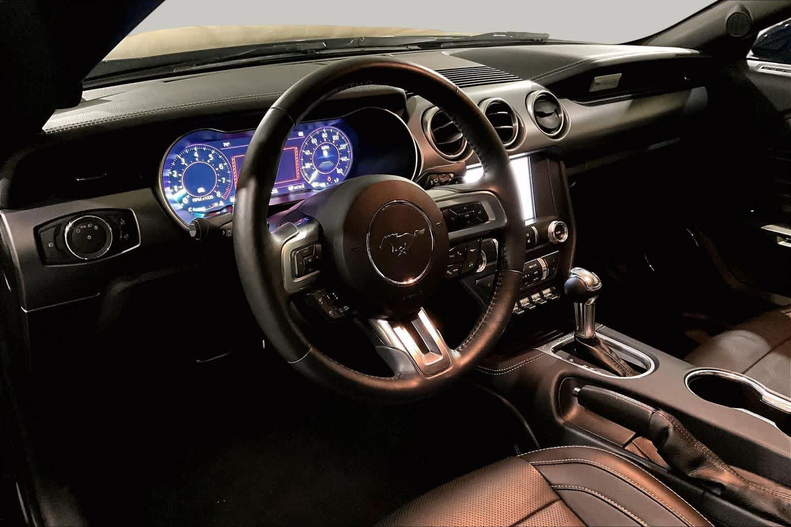 Used 2019 Ford Mustang GT Premium w/ Equipment Group 401A RWD image 16