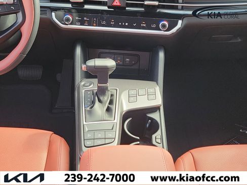 New 2026 Kia Sportage SX FWD image 19