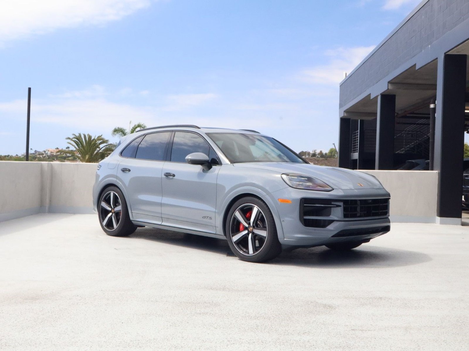 Certified 2025 Porsche Cayenne GTS AWD/4WD image 7