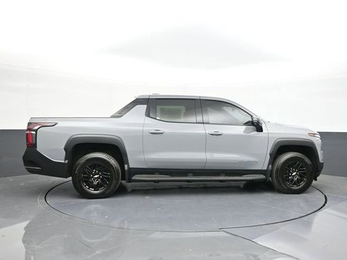 New 2025 Chevrolet Silverado EV LT AWD/4WD image 18