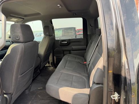 Used 2022 Chevrolet Silverado 2500 Custom w/ Custom Convenience Package AWD/4WD image 10