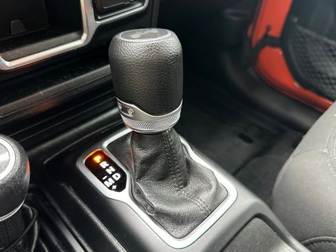 Used 2020 Jeep Wrangler Sport image 21