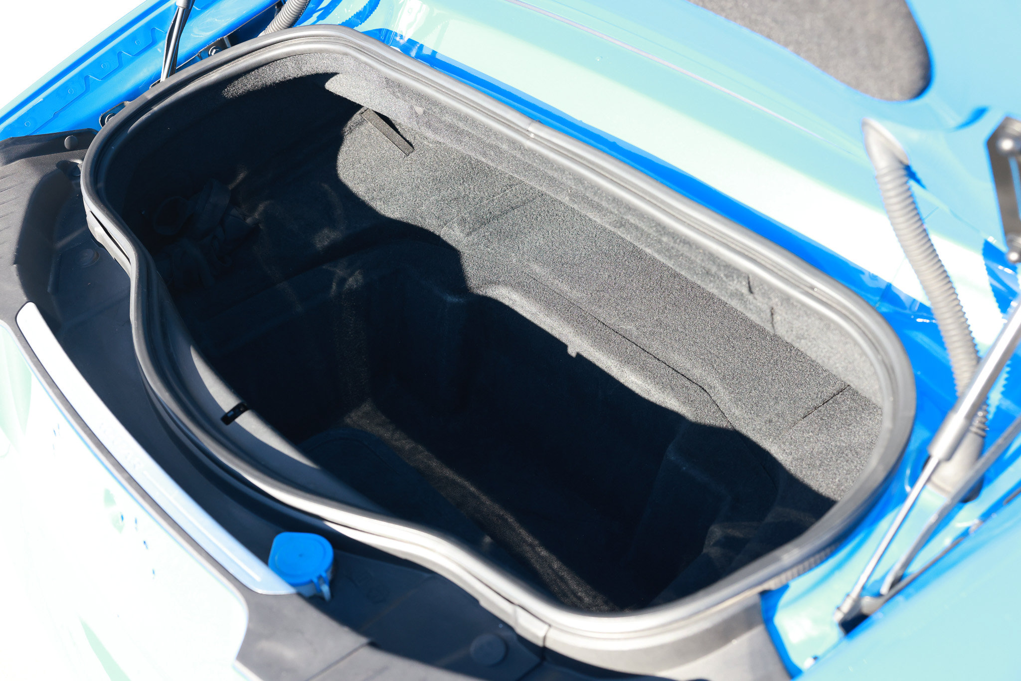 Used 2018 Jaguar F-TYPE Convertible RWD image 12