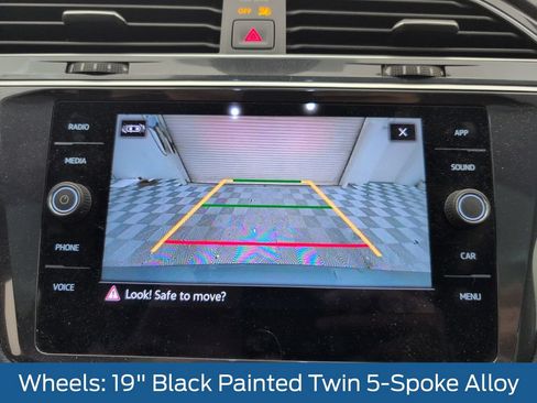 Used 2023 Volkswagen Tiguan SE R-Line FWD image 28