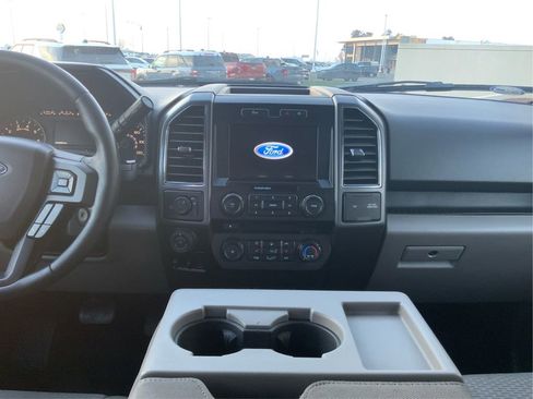 Used 2017 Ford F150 XLT w/ Equipment Group 302A Luxury image 28