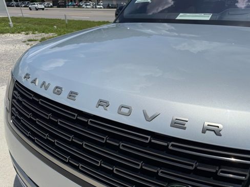 Used 2023 Land Rover Range Rover SE AWD/4WD image 48