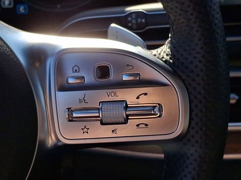 Certified 2023 Mercedes-Benz GLS 450 4MATIC image 22