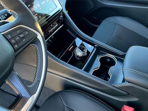 New 2025 Jeep Grand Cherokee Laredo X image 8