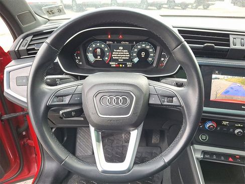 Used 2022 Audi Q3 2.0T Premium w/ Convenience Package image 20