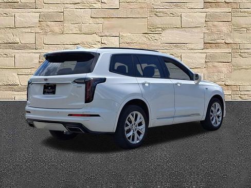 Used 2020 Cadillac XT6 Sport w/ Platinum Package AWD/4WD image 4